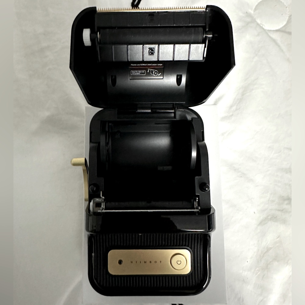 NIIMBOT B21 printer - Picture 3 of 7